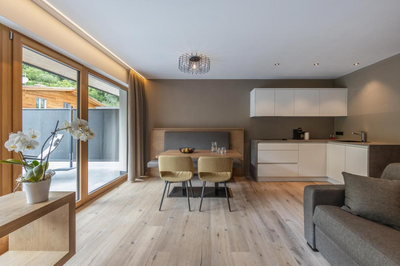 Maraias - Luxury Suites & Apartments Burgusio Exterior foto